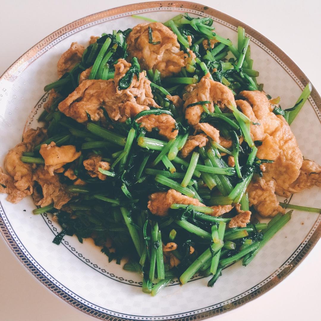 茼蒿炒鸡蛋