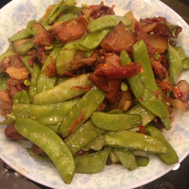 腊肠炒荷兰豆