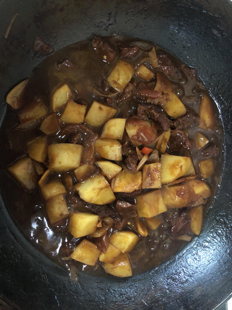 红烧牛肉土豆 （独家秘制）