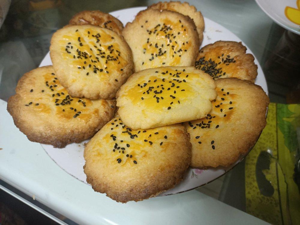 轻轻一按就碎掉的原味桃酥（不输猪油版）