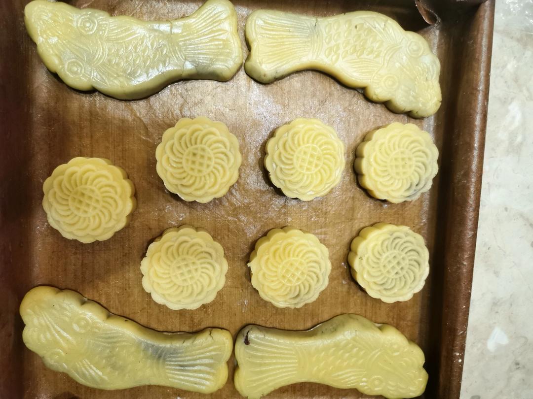 广式月饼—蛋黄莲蓉月饼