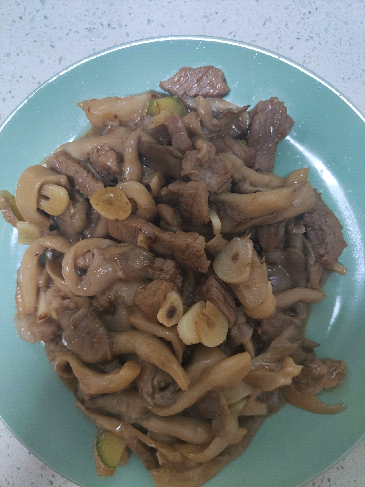 鲜美蘑菇/平菇炒肉