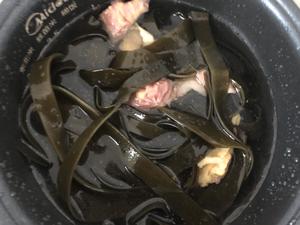 海带炖鸡汤（电饭锅版）的做法 步骤2
