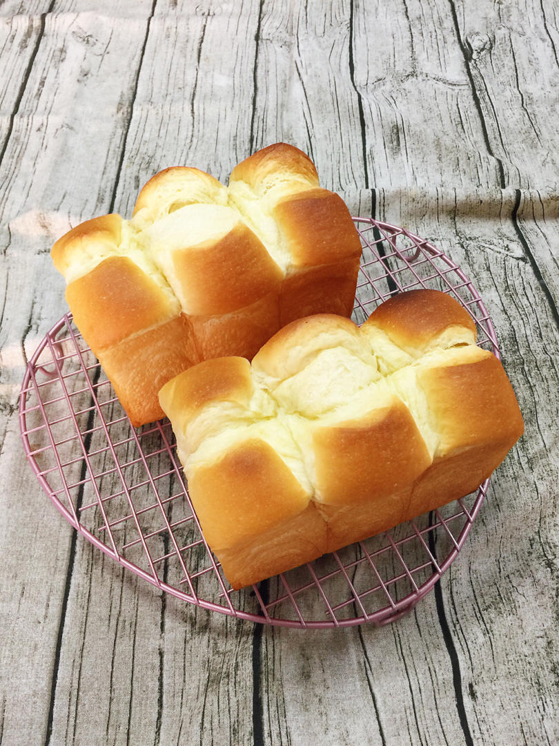 鲜奶液种超熟吐司