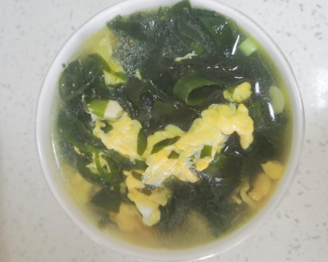姨妈期裙带菜汤