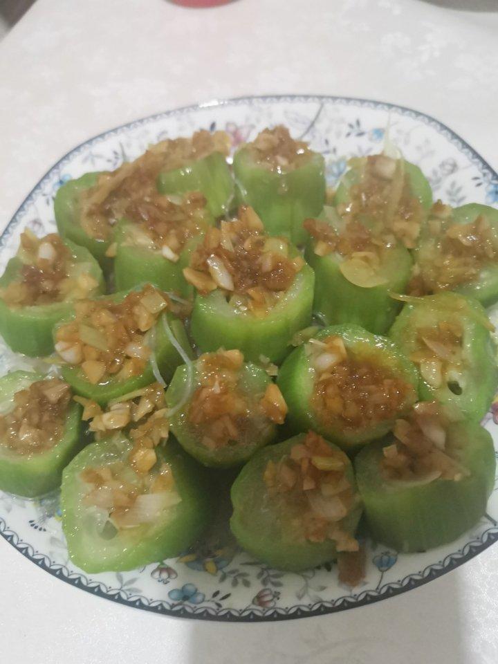 蒜蓉粉丝蒸丝瓜