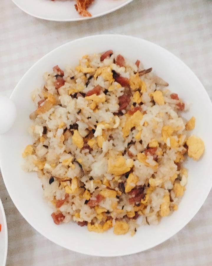 【九阳珐琅铁釜】喷香腊肠煲仔饭