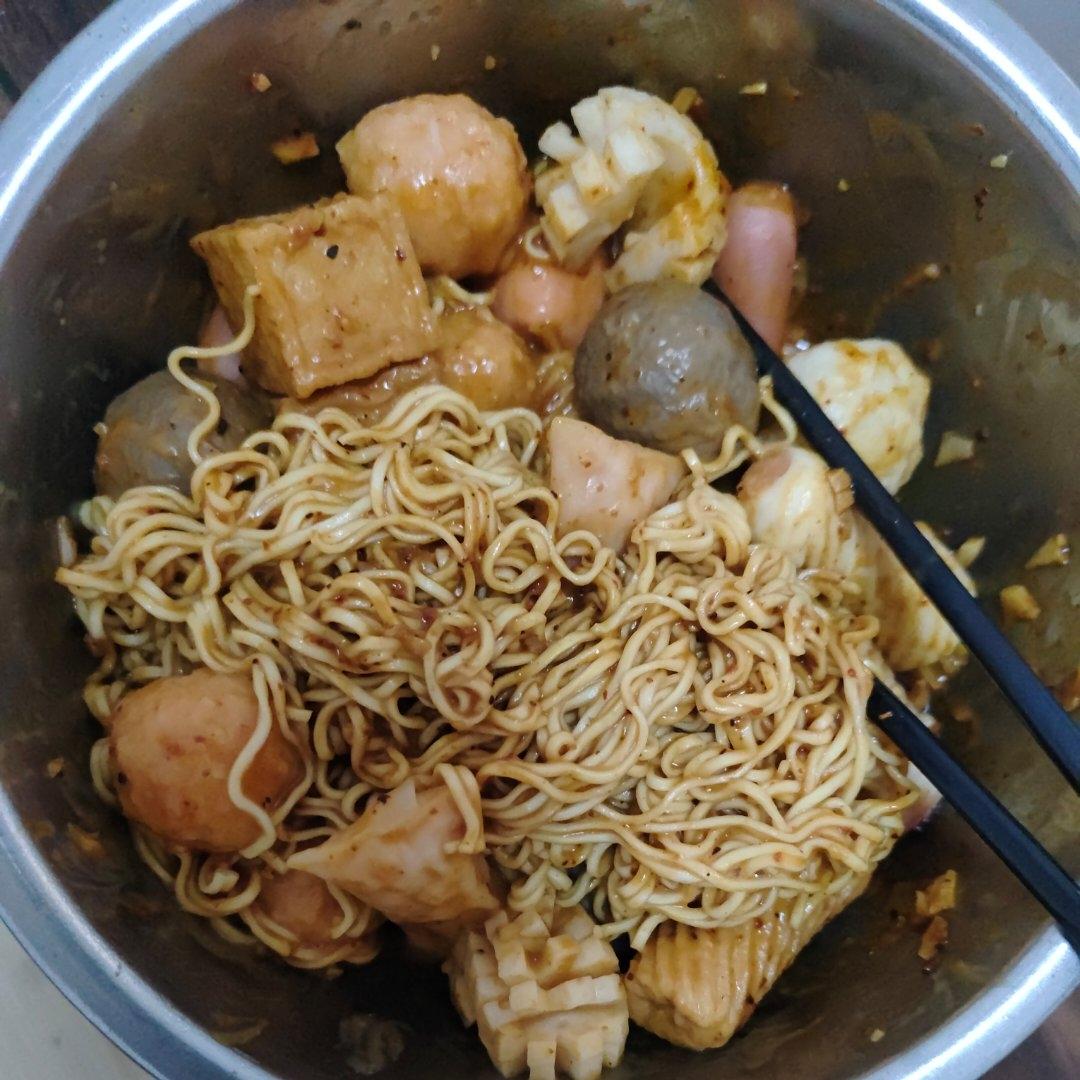 比麻辣烫好吃百倍！自制超过瘾巨解馋麻辣拌