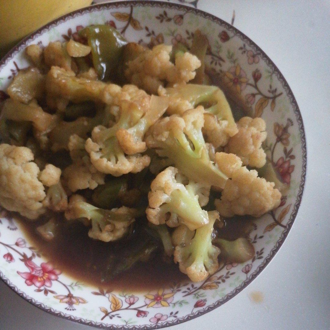 简单的花菜炒肉