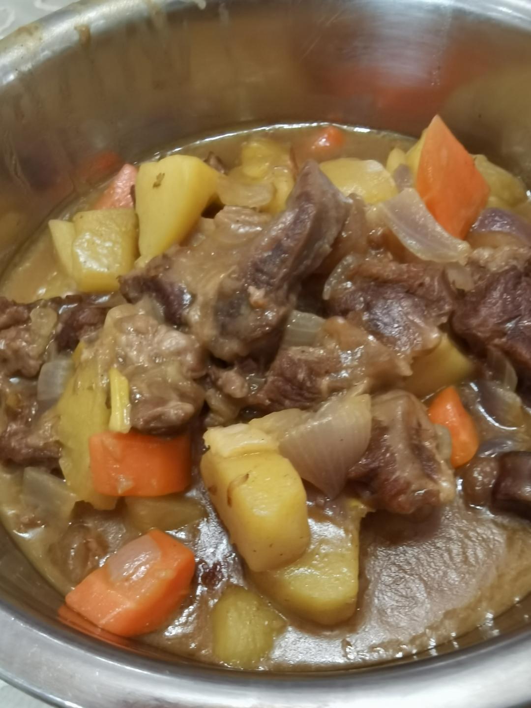 咖喱牛肉土豆