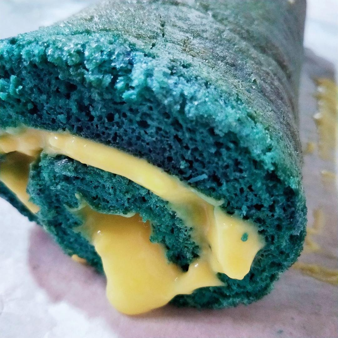 蝶豆花蛋糕卷