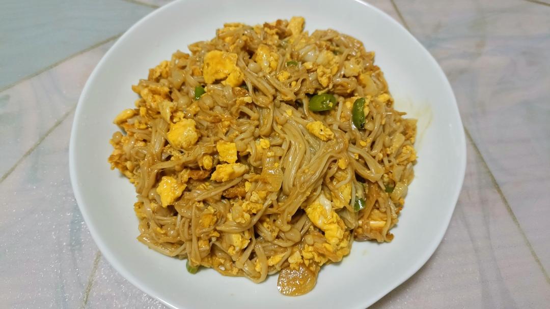 金针菇炒鸡蛋