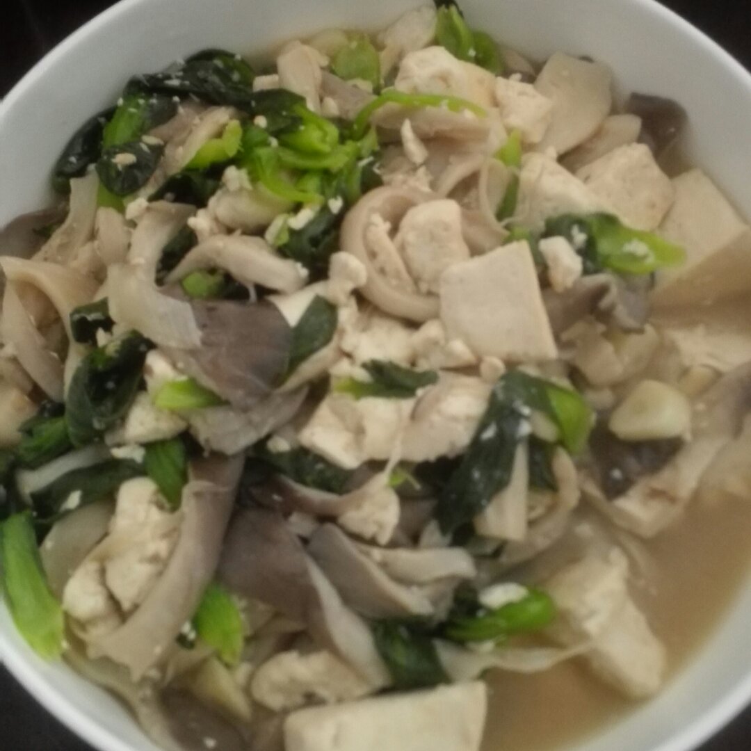 平菇豆腐炖青菜（保证好吃）