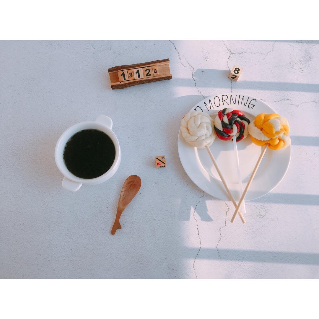 天然果蔬汁彩色棒棒糖馒头