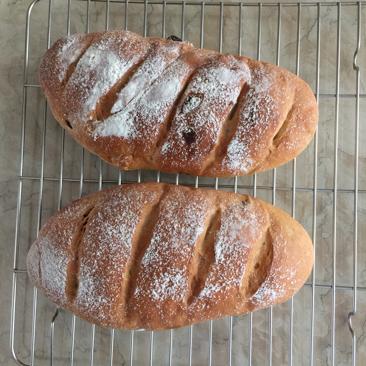 全麦蔓越莓乳酪软欧（附法国老面配方）