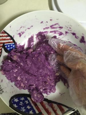 香芋紫薯冰皮月饼的做法 步骤2