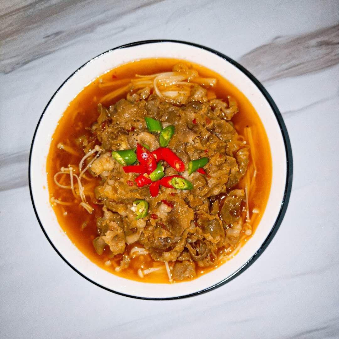 私家酸汤肥牛金针菇