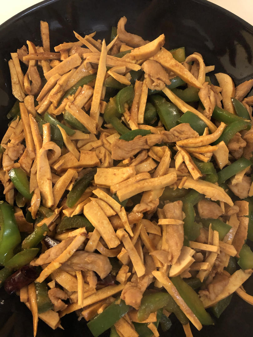 超级下饭的家常豆干青椒炒肉丝