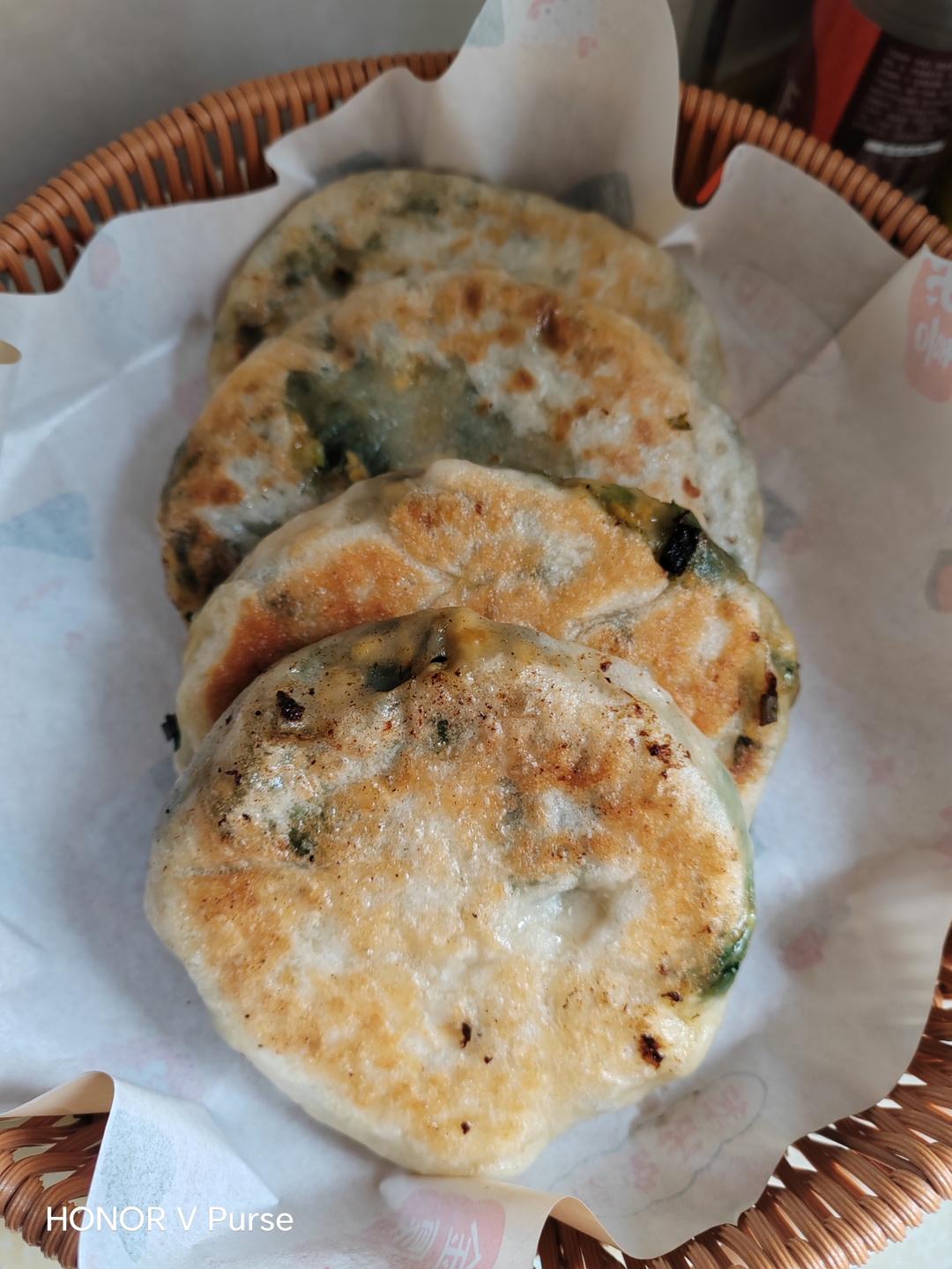 不用揉面，不用擀皮的韭菜鸡蛋发面馅饼