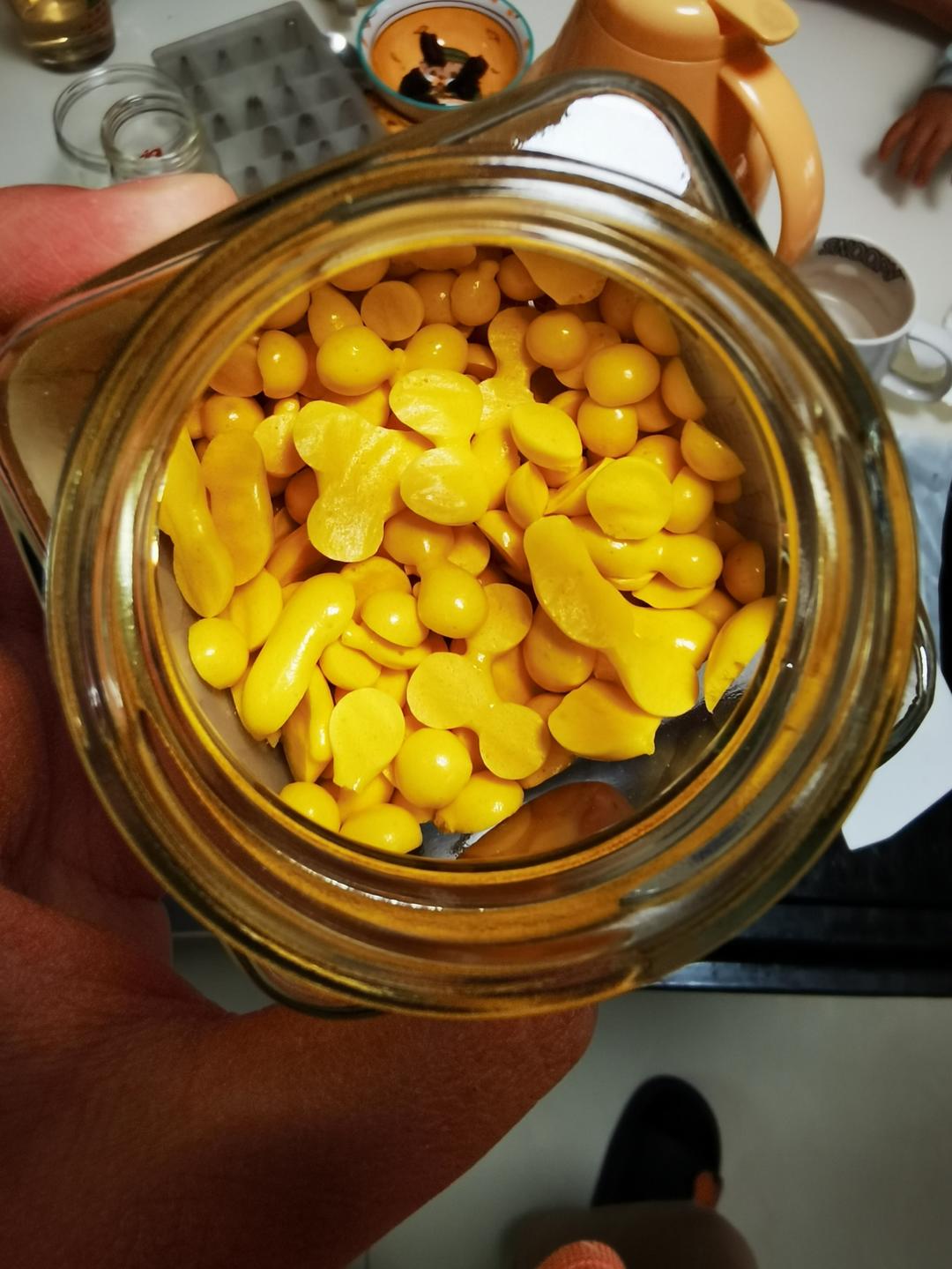 入口即化的无添加蛋黄溶豆