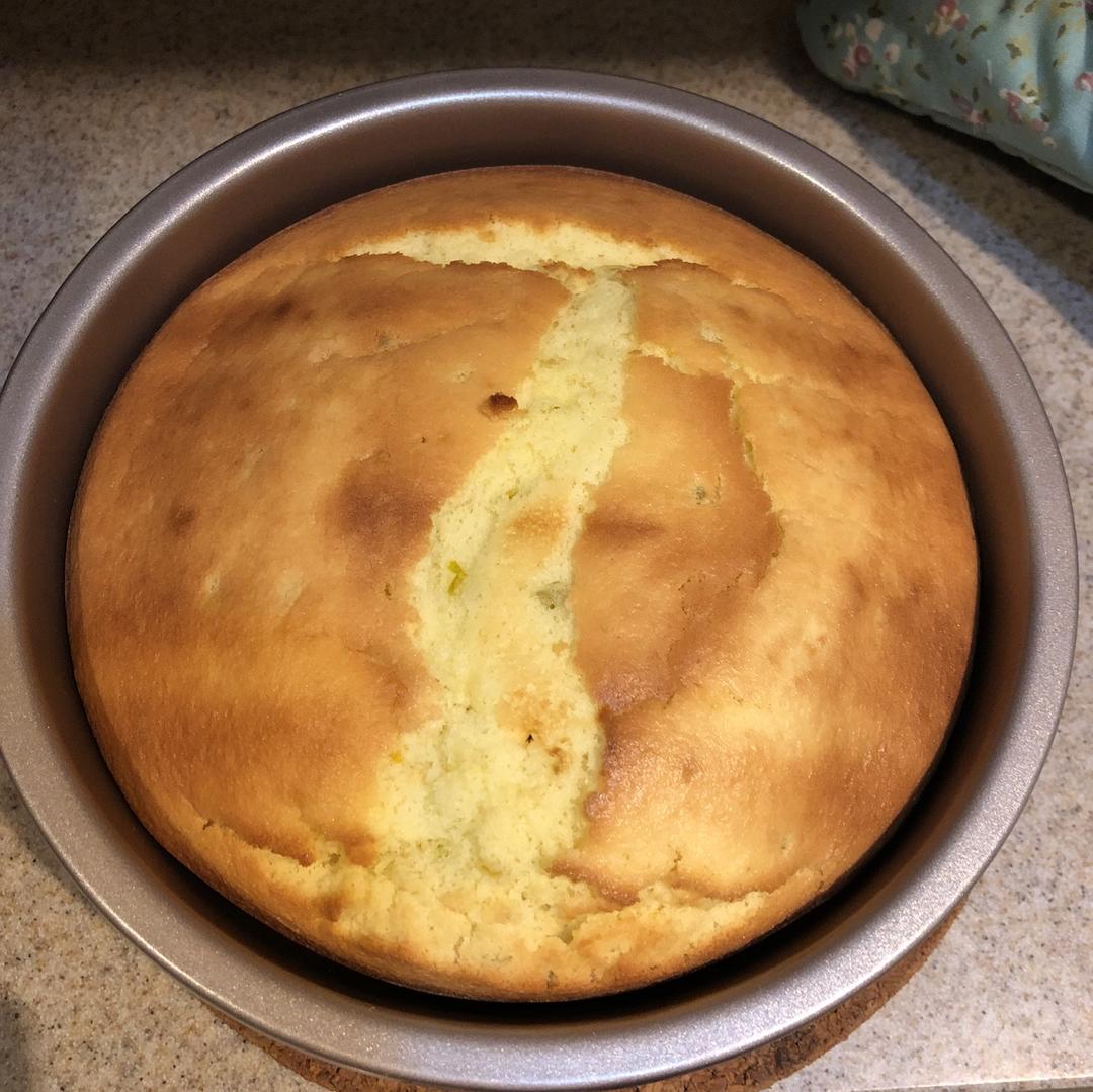 原味海绵纸杯蛋糕（非常适合裱花、盖糖皮的cupcake方子）