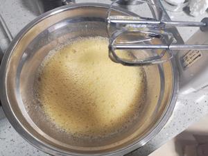 蜂蜜脆皮蛋糕的做法 步骤1