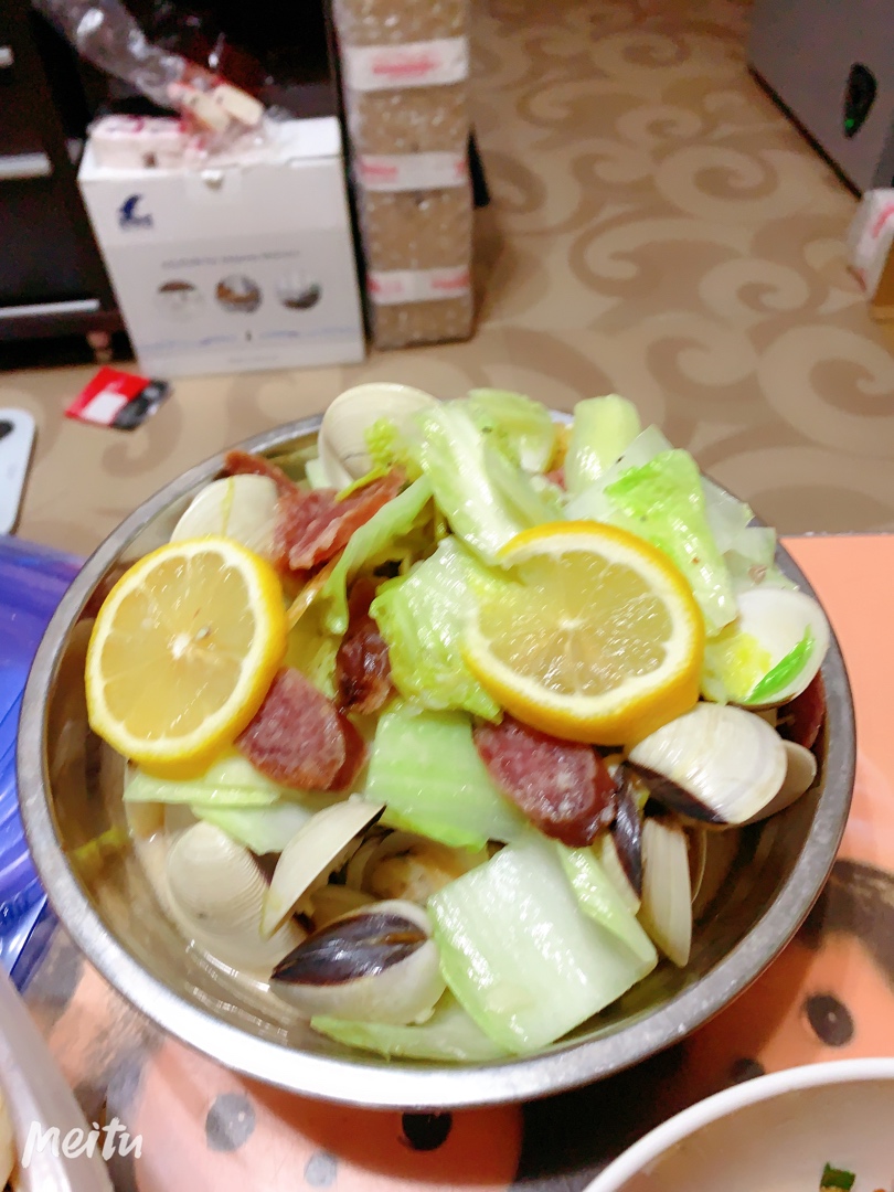夏日超鲜蛤蜊腊味汤