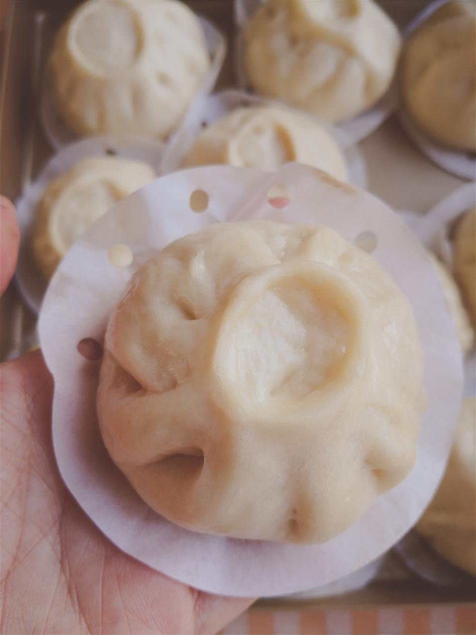 松软多汁的肉包子