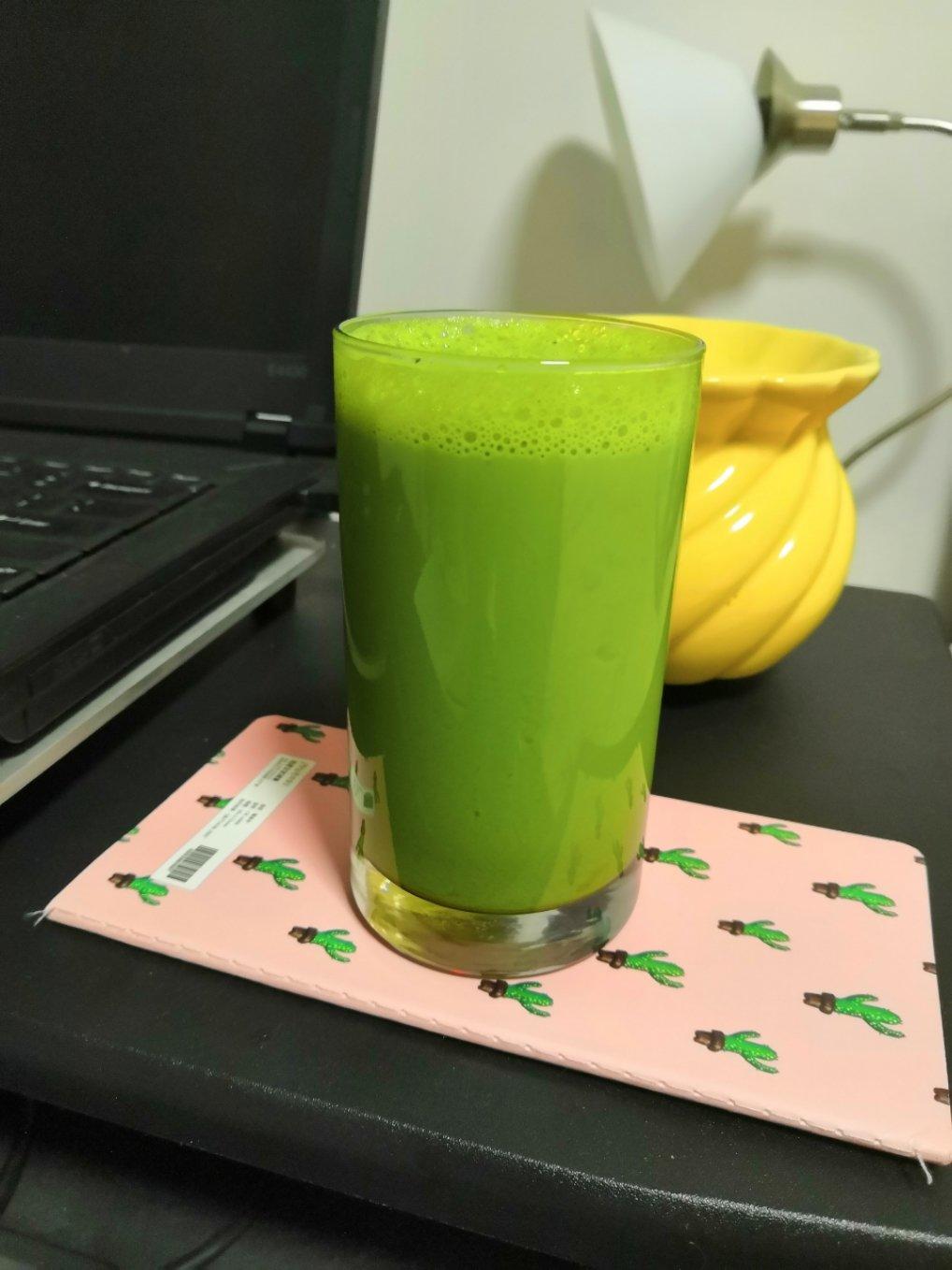 成熟口味抹茶拿铁