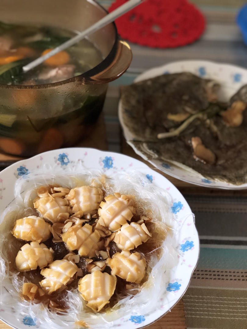 蒜蓉粉丝蒸鲍鱼