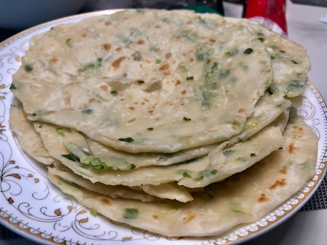 烫面葱油饼（家常简单版）