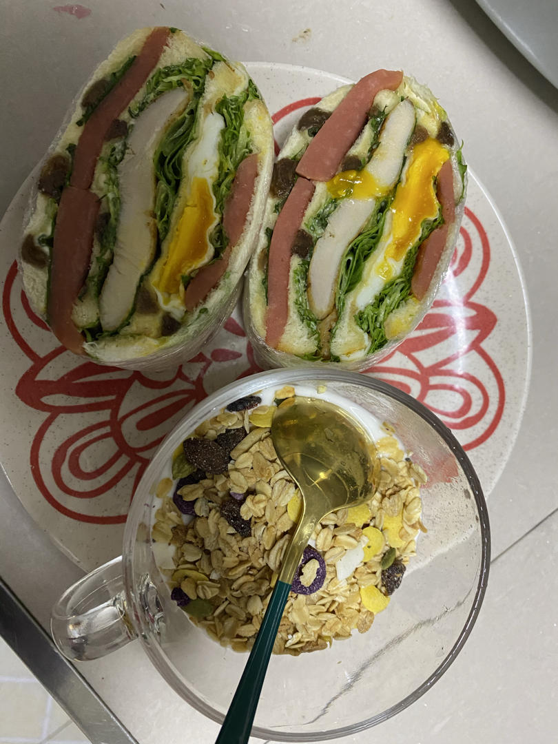 吐司这样吃-一周减脂三明治不重样