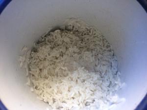 椰香芒果糯米饭的做法 步骤1