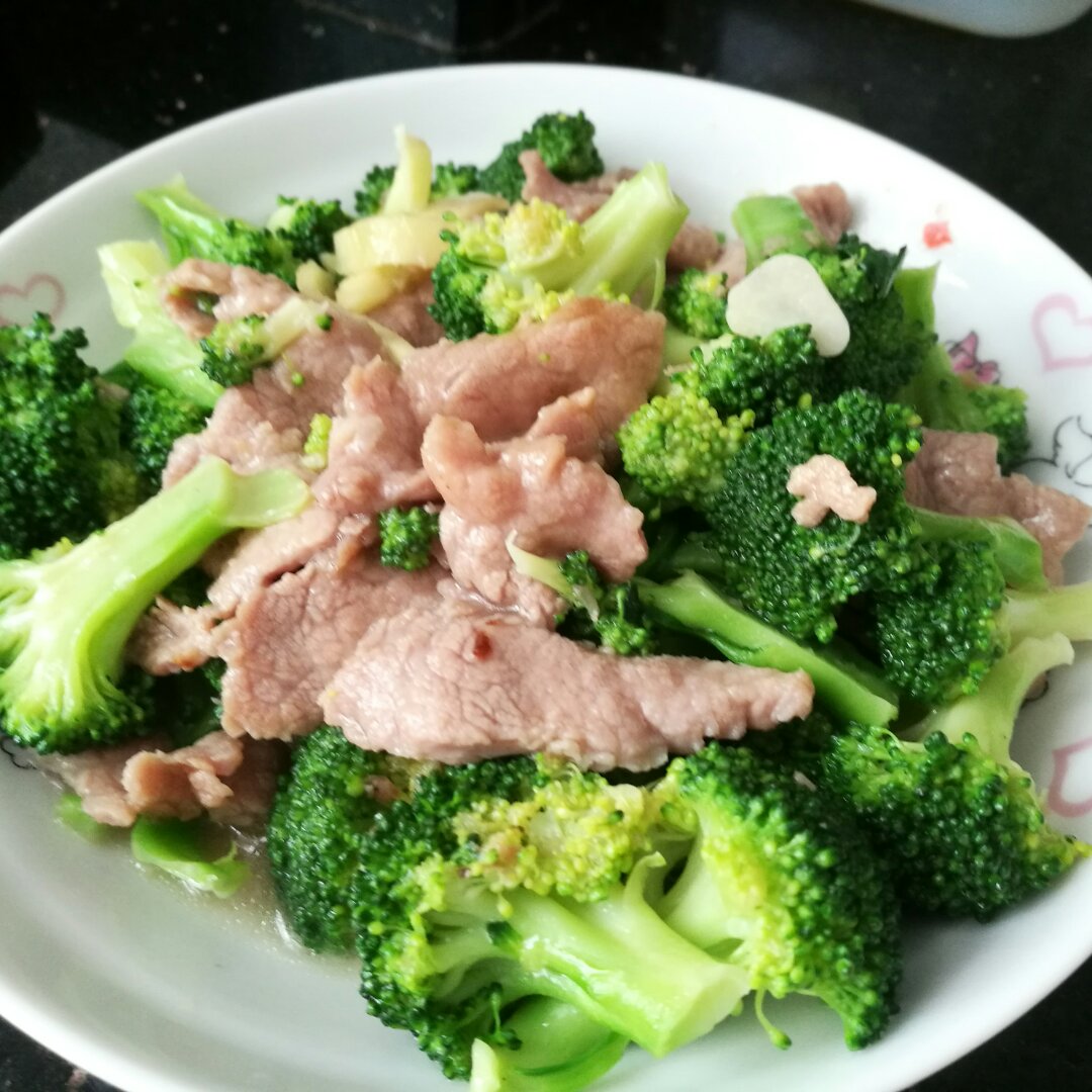 芷晴_vonj做的西兰花炒肉片