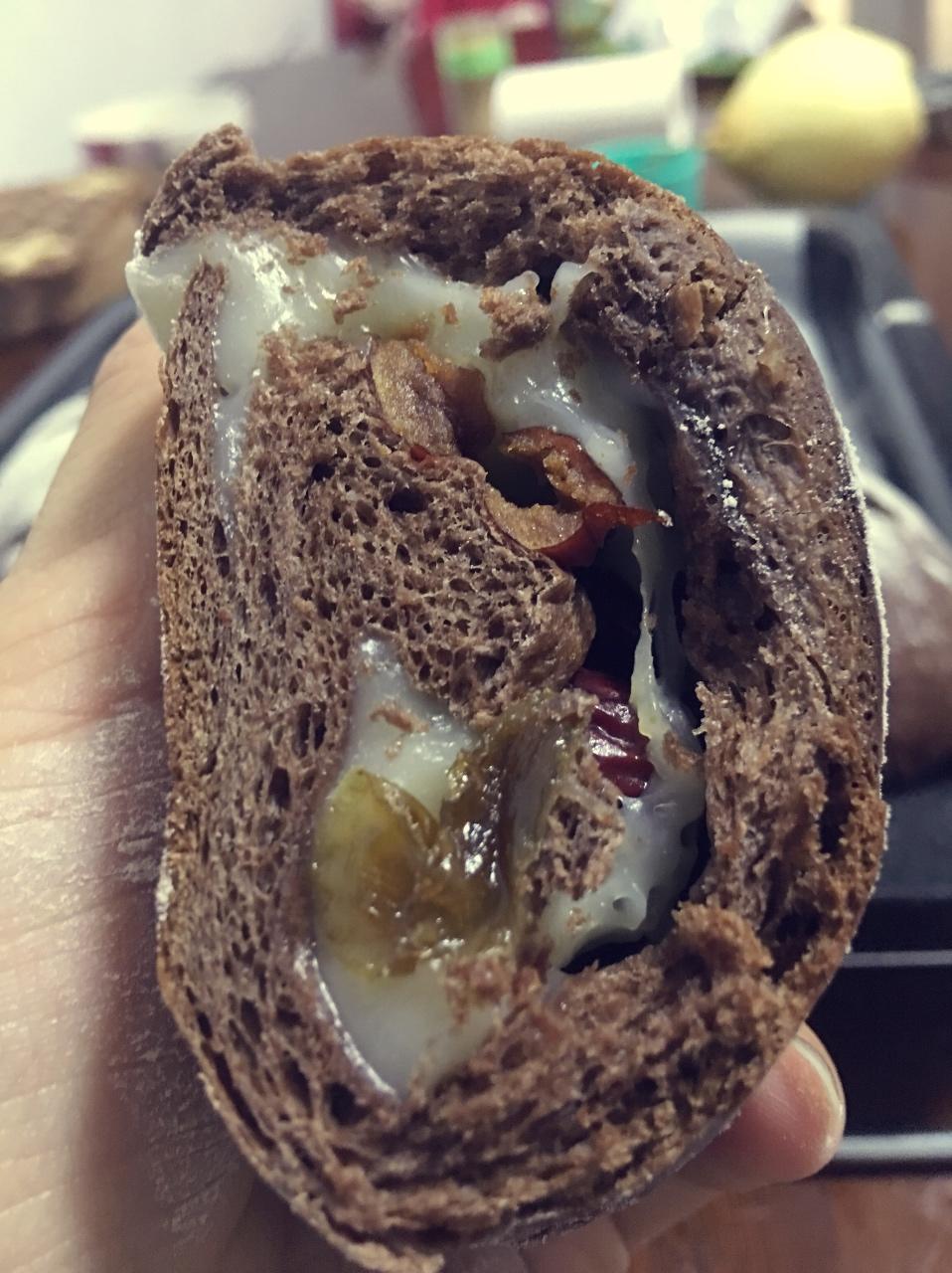 麻薯核桃夹心软欧包