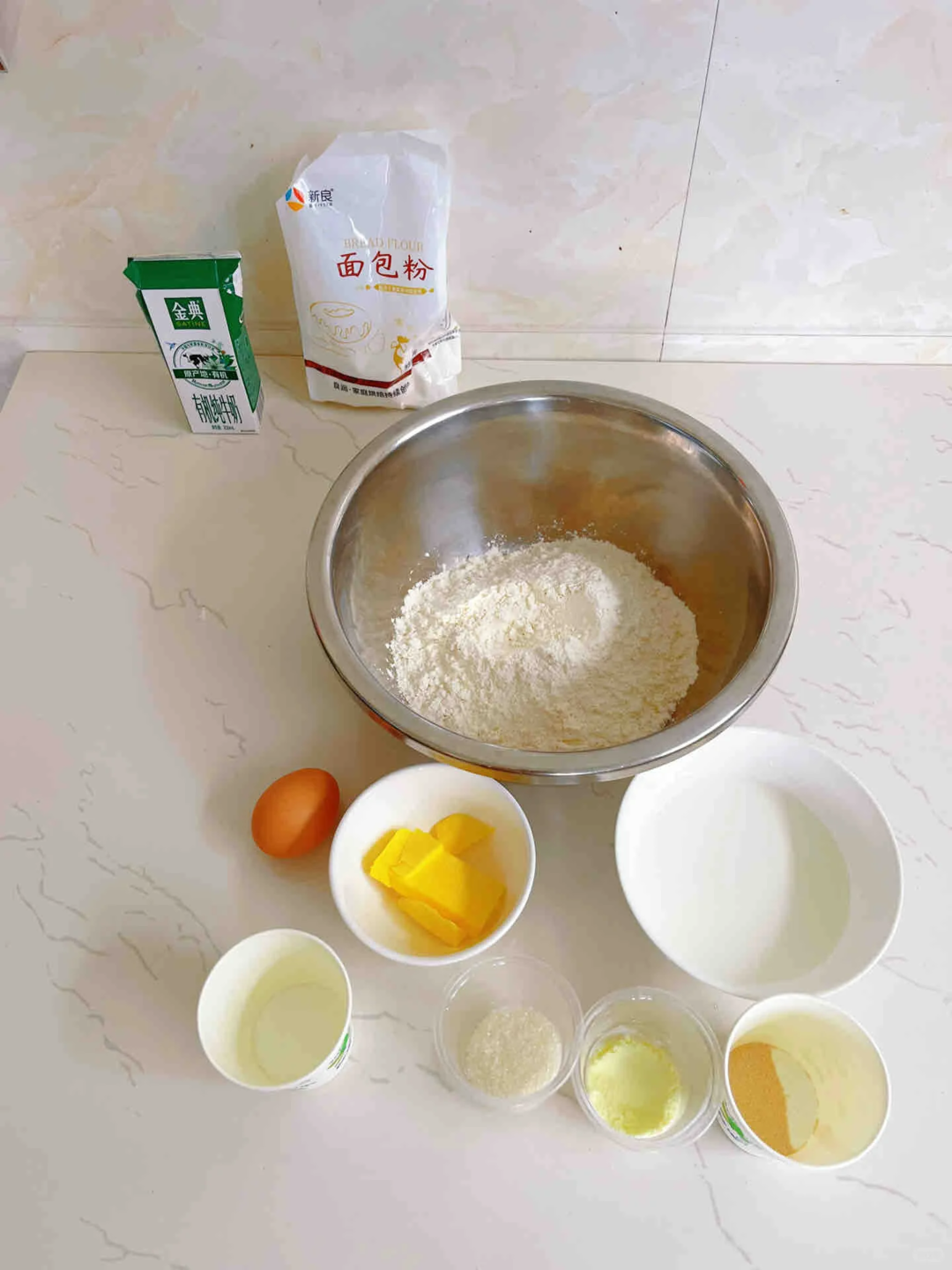 纯奶手撕吐司的做法 步骤1