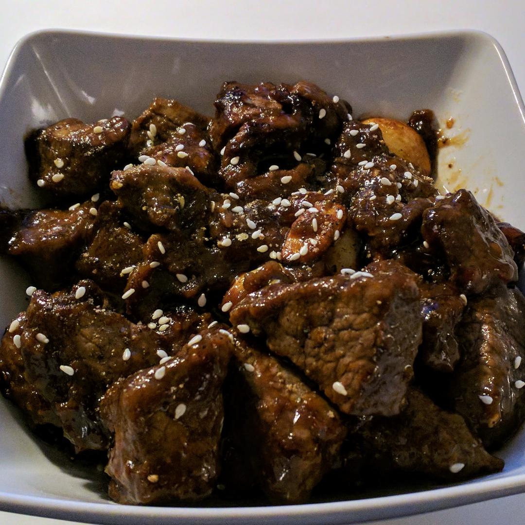 黑蒜子牛肉粒—华美新年味