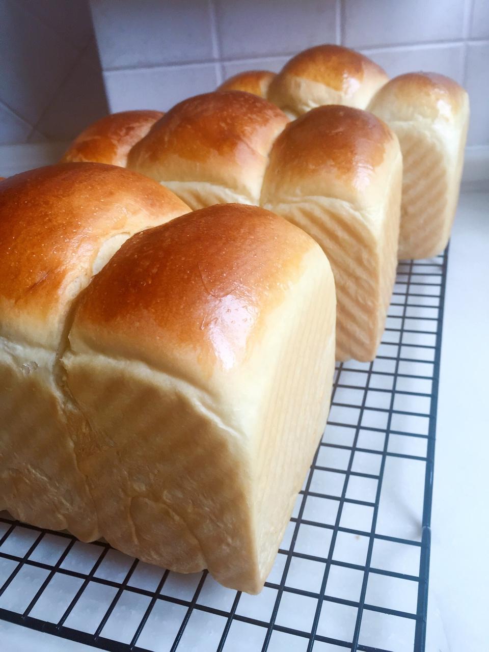 超软牛奶吐司（2个450克吐司模）