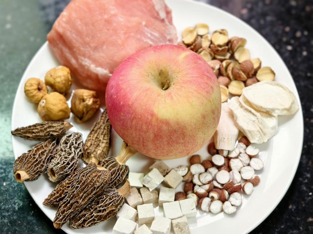羊肚菌苹果瘦肉汤