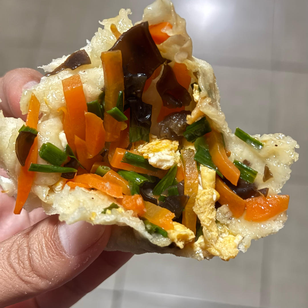 胡萝卜木耳鸡蛋素包子