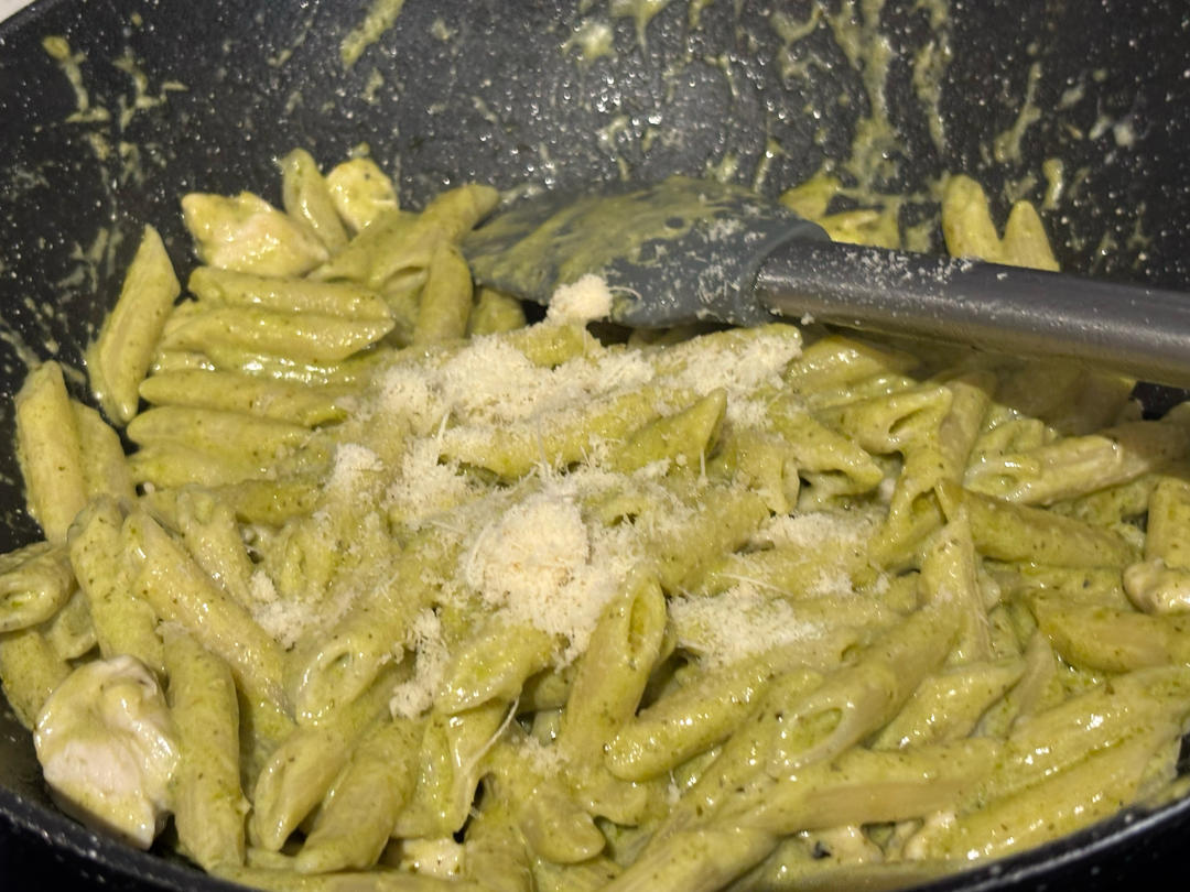 青酱鸡肉意大利面（2人份）