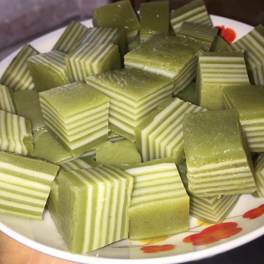 抹茶椰汁千层马蹄糕