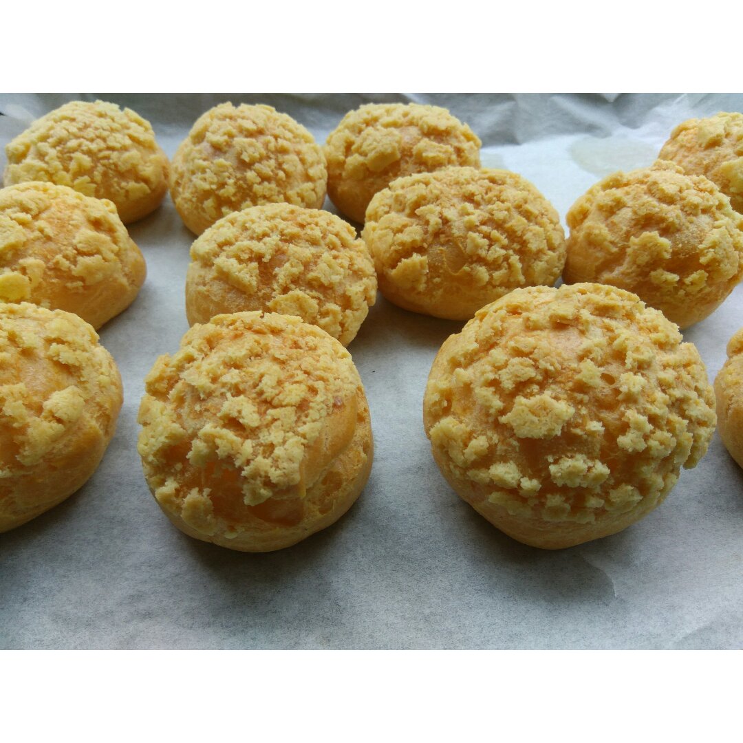 酥皮奶油泡芙--#皮黑森林#