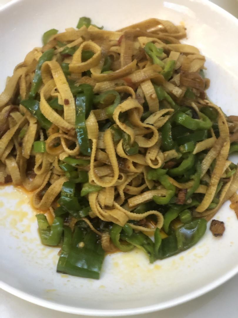 麻辣豆腐丝炒青椒丝