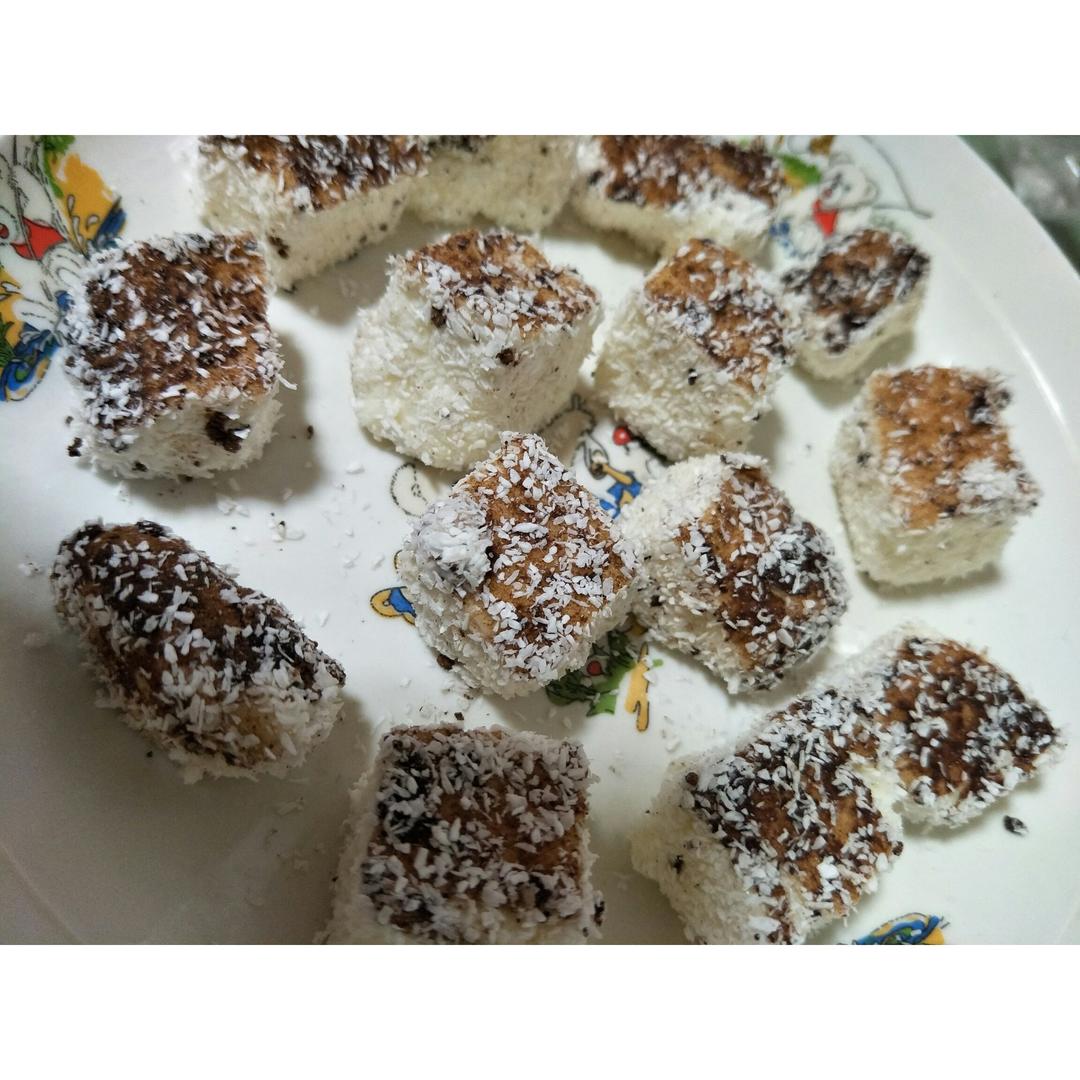 完胜85度C牛奶椰丝小方