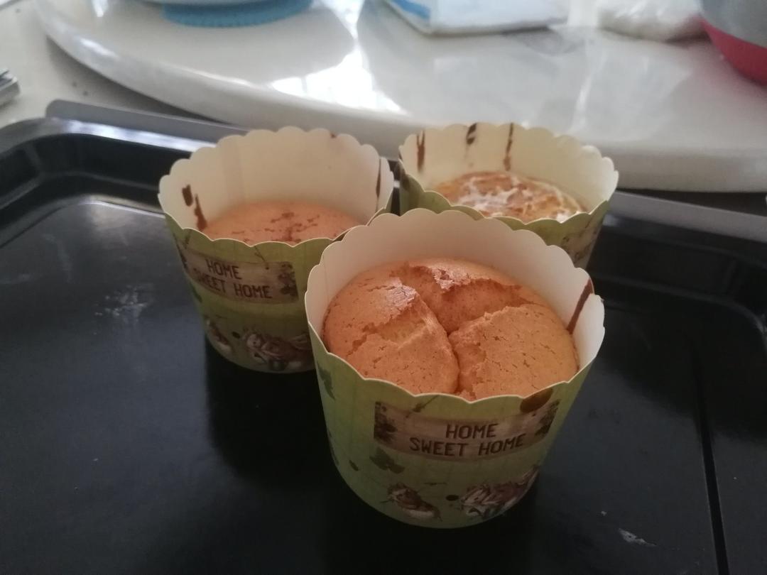 不回缩杯子蛋糕cupcake