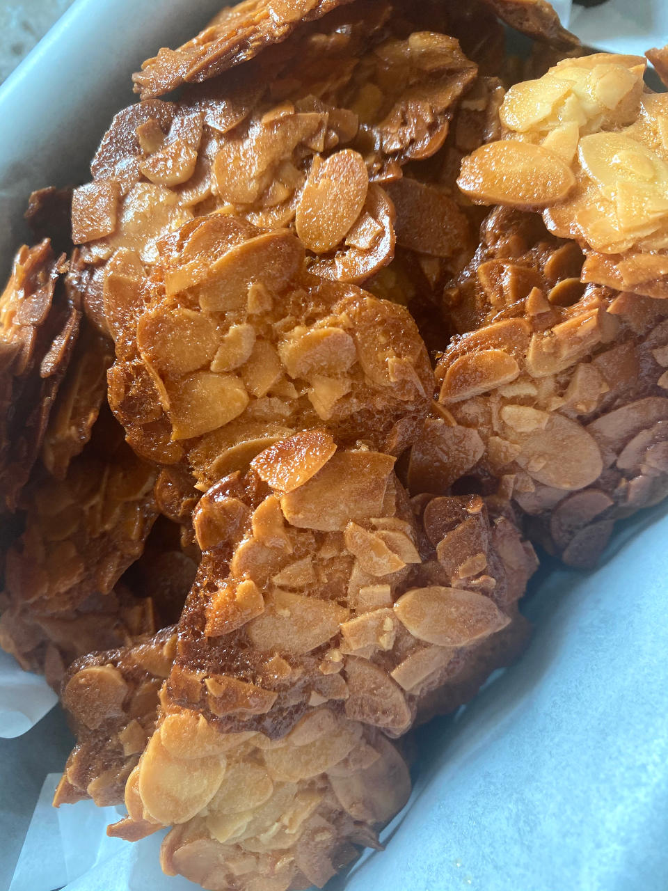 香脆得停不下来——杏仁瓦片酥