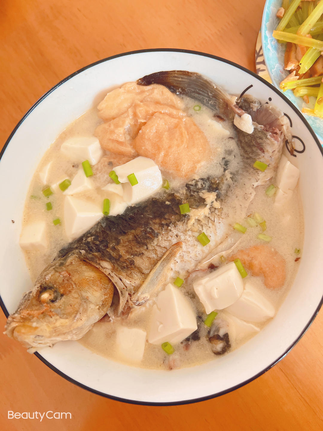 鲫鱼豆腐汤
