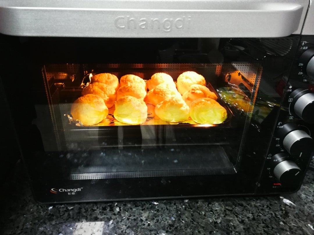 十分美味的酥皮泡芙