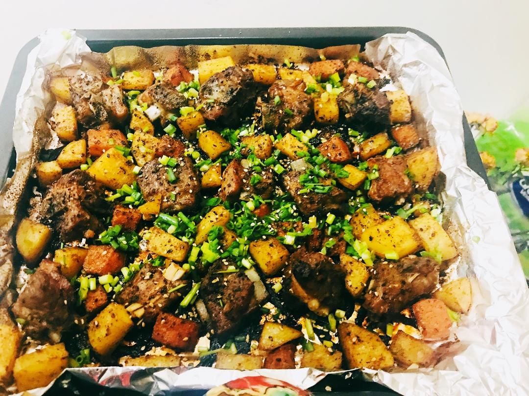 土豆番茄烤排骨